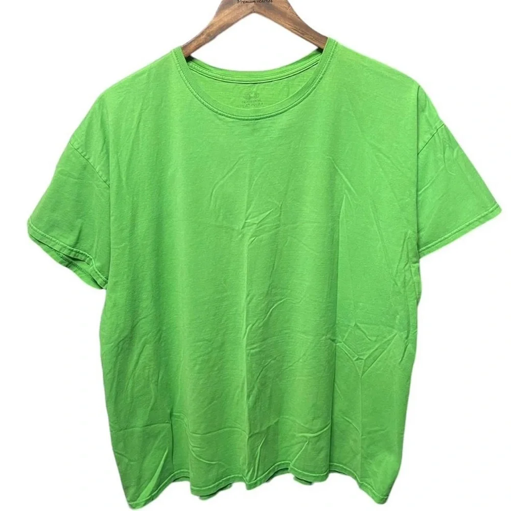 blank light green casual short sleeve crewneck spring summer T-shirt